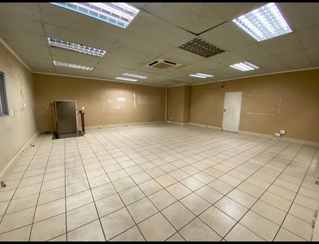 4,302M² WAREHOUSE FOR SALE IN INDUSTRIA WEST